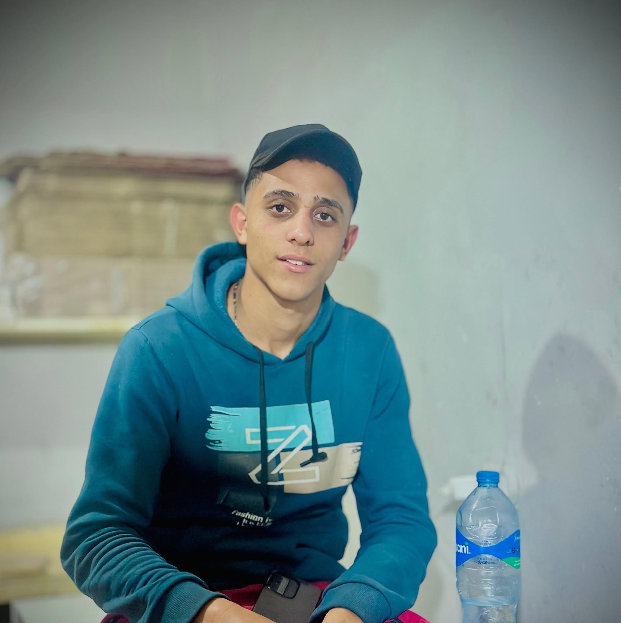معاذ عبدو الشاهد.. شغف بالتمثيل وخطوات متواصلة نحو الاحتراف